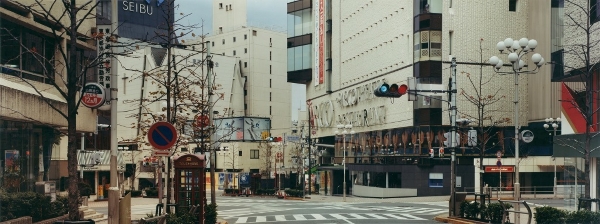 中野正貴《Udagawa-cho, Shibuya-ku, Jan. 1991》〈TOKYO NOBODY〉より 1991年 発色現像方式印画